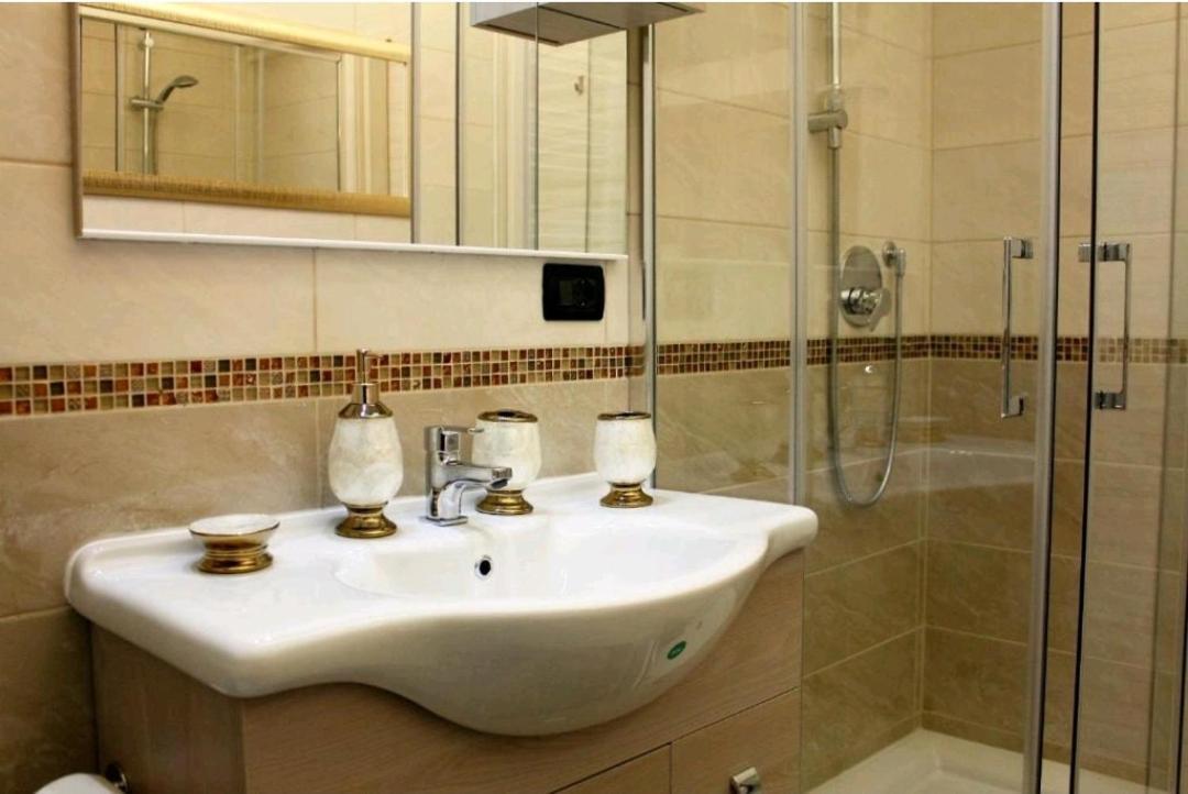 San Pietro Chic Apartment Roma Ngoại thất bức ảnh